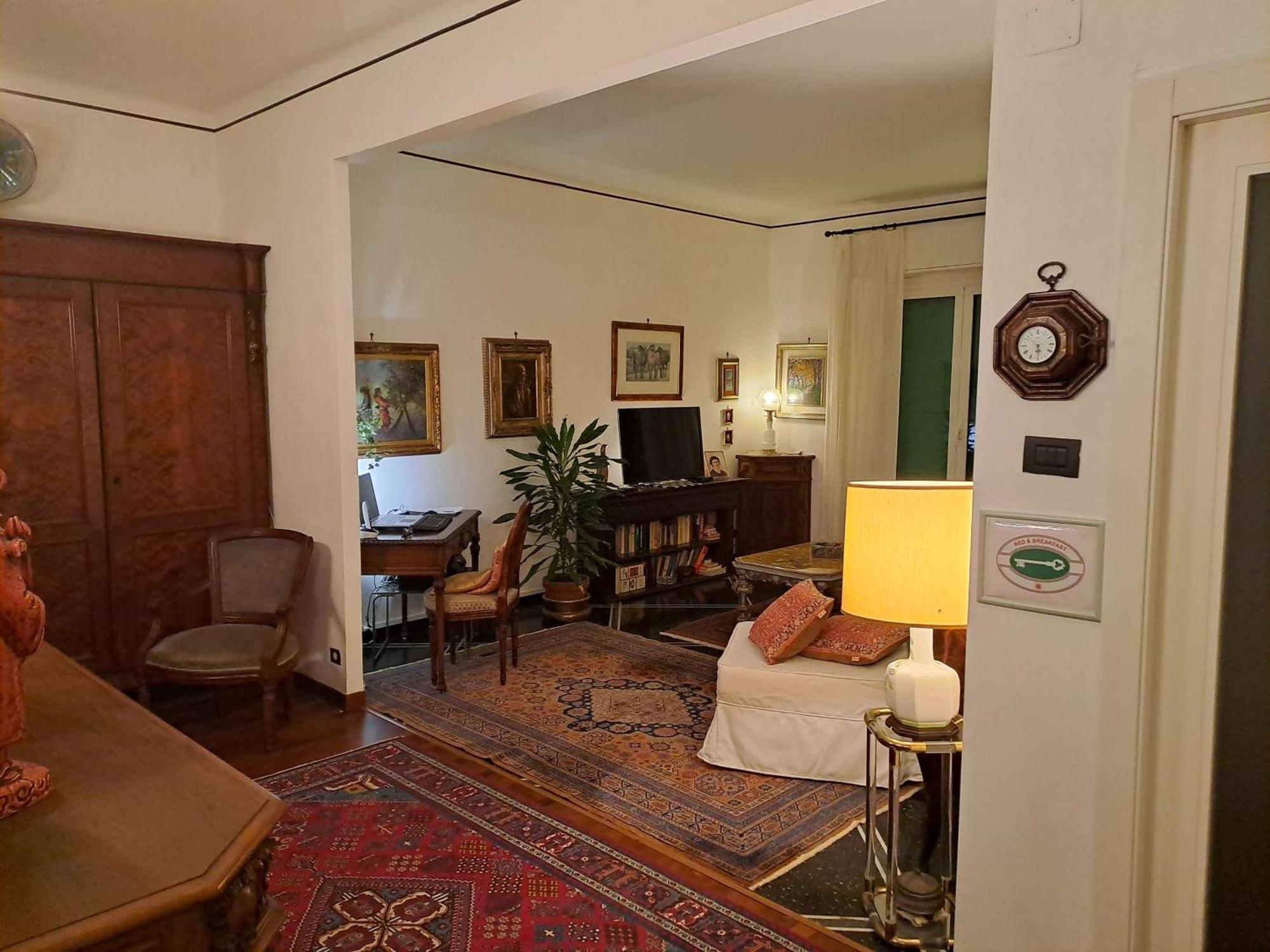 B&Beuropa Genoa Bagian luar foto